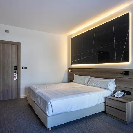 因芬尼特桑克森克索酒店 桑亨霍